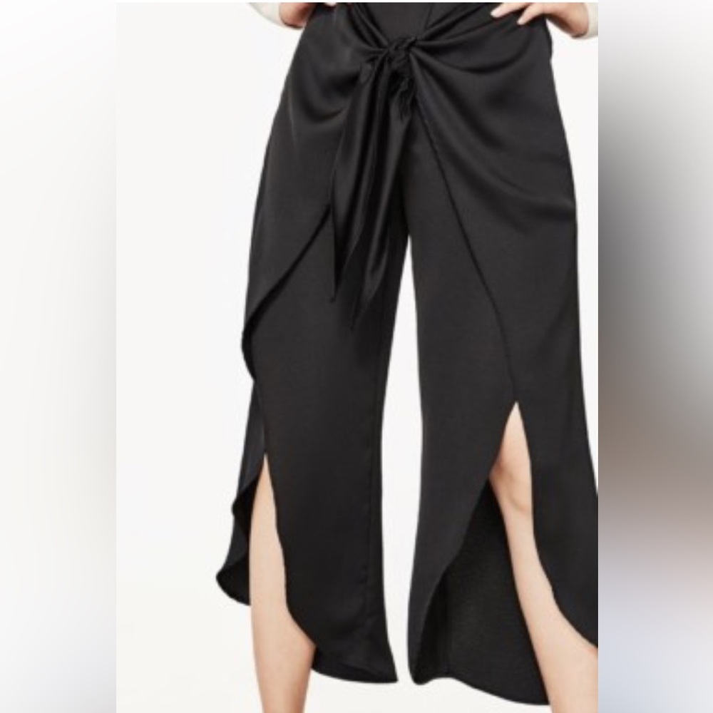Zara Basic Collection Women’s Black Tie-Front Leg Pants size Small